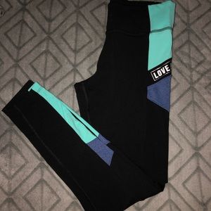 VS Pink ultimate leggings